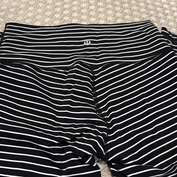 Wunder Under HR Tight Size 6 - Picture 2 of 3